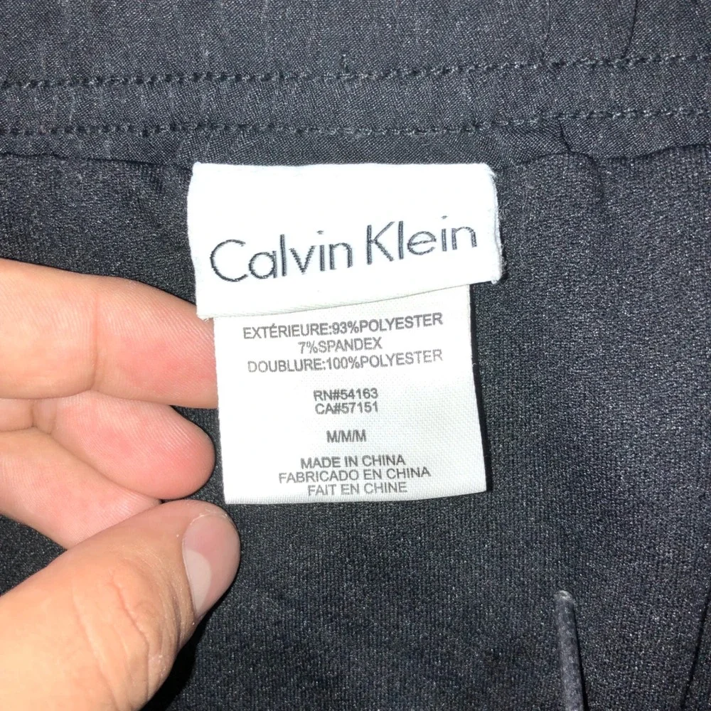 Calvin Klein Mens Black Swim Trunks Mesh Lined Board Shorts Size Medium RN54163